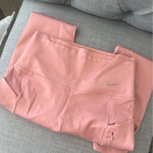 NWOT Nike Women's Firm-Support High-Waisted 7/8 Leggings with Pockets - Picture 3 of 4